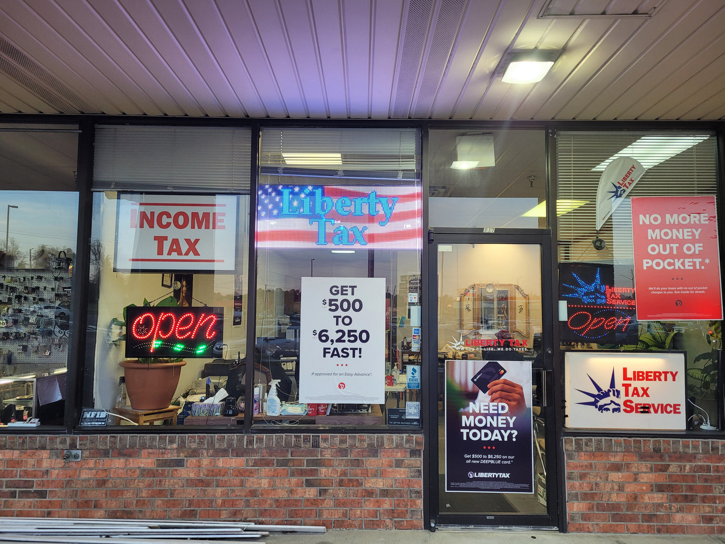 20x52 Programable LED Window Sign